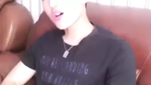 sevimli çinli twink jo on cam (no cum - 1'34'')