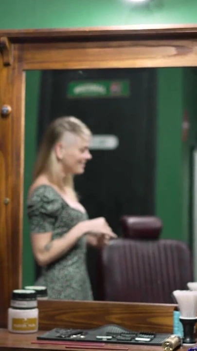 I fuck the barber because I don't have money to pay for the cut | Clip 1