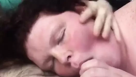 Şişman arkadaş yüz sikme