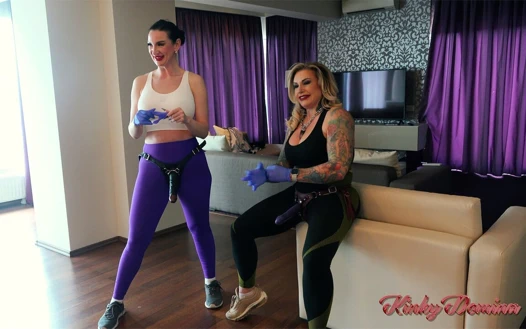 Ava von medisin ile çifte domme takma seansı