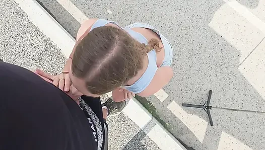 Otobanda seks yaparken yakalandı, açık havada oral seks ve seks
