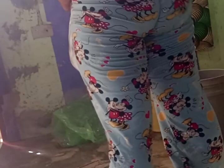 Step sister got fucked on the floor