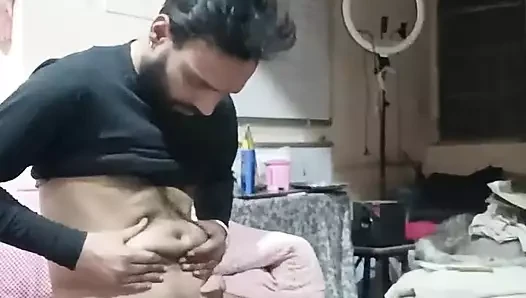 Sevimli penisimle videomun tadını çıkarın