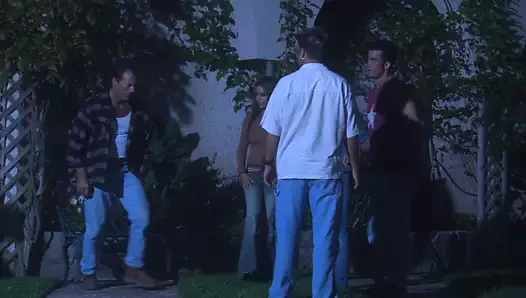 Beyaz sarışın prenses malikanenin merdivenlerinde becerdin!