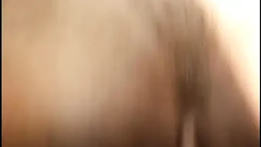 Adam memeli sarışınla sikişiyor ve sonra götünü sikiyor