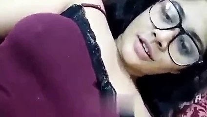 Mah arkadaş evde yalnızken