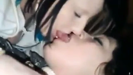 Natural Edge 2 Girls .. 4 Lips .. One Hard On