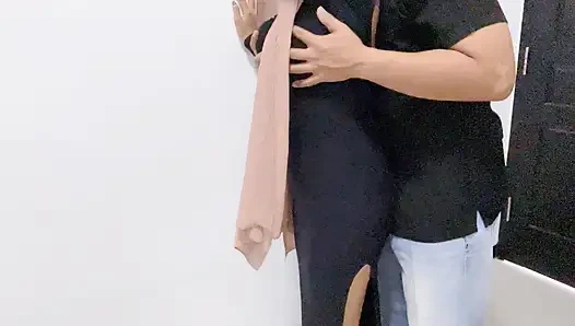 Seduced by my friend's sexy mom