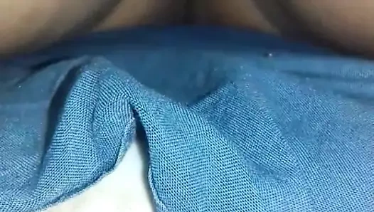 Puja bhabi onu kedi için ilk kez gösteren