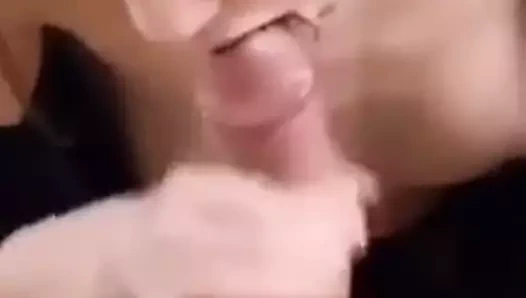 Ev yapımı elle muamele ağzına boşalma