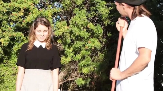 Punishteens - şımarık velet babasının çalışanları tarafından becerdin alır