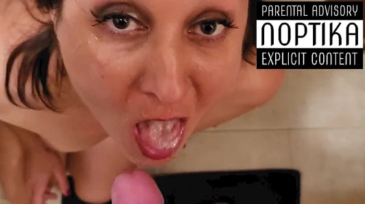 Boşalmak için çıldırıyorum!