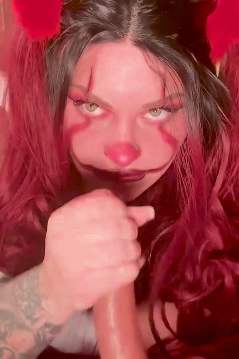 Pennywise fışkırtıyor: beni yarağınla parçala