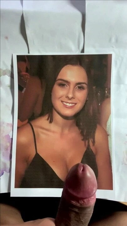 Keş Georgina'nın üstüne boşalıyor