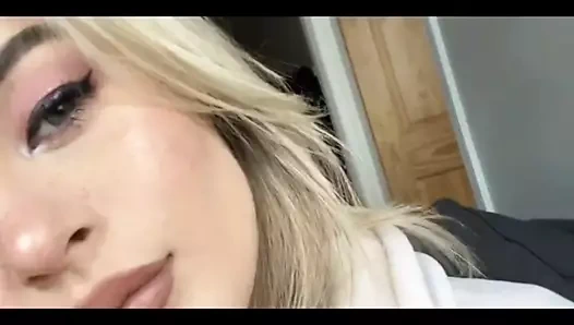 Büyük zenci yarağı sürtük Elizabeth