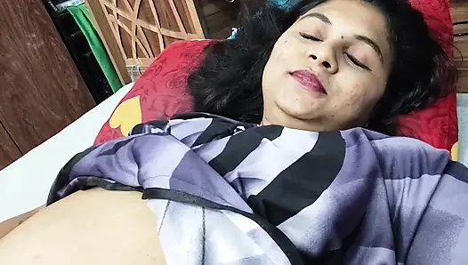 Üvey anne üvey oğlu tarafından evde amcık yalıyor ve içiyor, Hintli üvey anne üvey oğluyla amcık yalamanın tadını çıkarıyor