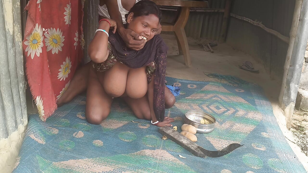 Indian desi housewife Ne dudh pilaya aur chudai Kiya