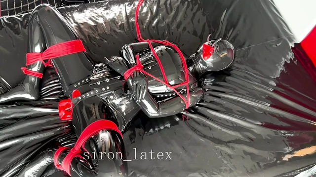 Siron завернута в презерватив костюм только с дыркой в носовой трубке и не мм зазором, в противном случае