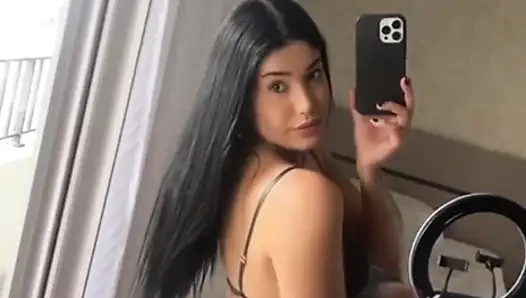 Büyük yarak trans kamerada kendini boşaltıyor