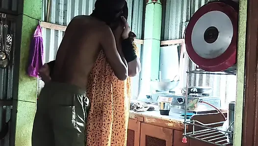 Dewar ne choda Khana pakane ki somoy