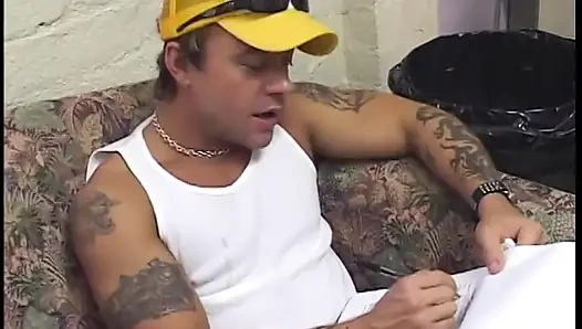 Не упустите свой шанс посмотреть основные моменты с DVD для взрослых Fuck The Teacher