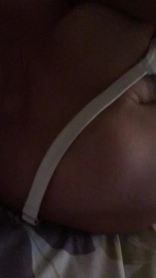 Karım önceki toplantılarından çıkıyor