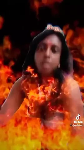 Mamakarma videosu