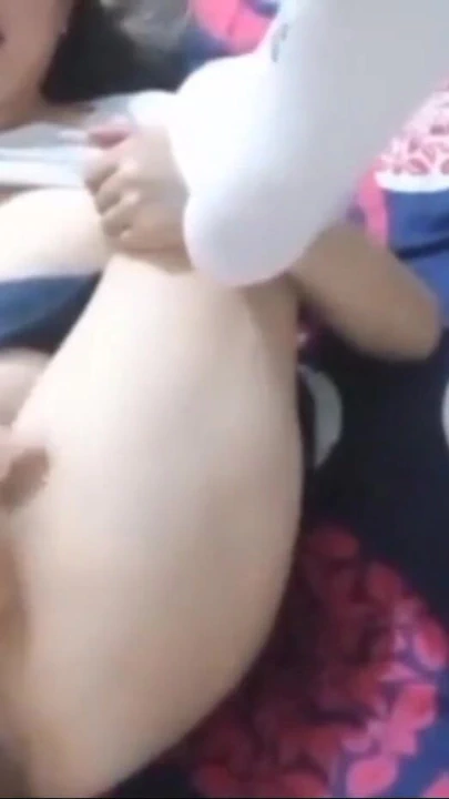 Bir kızın ateşli videosu (kız viral derse gitmeden önce mastürbasyon yapıyor) | Klip 1