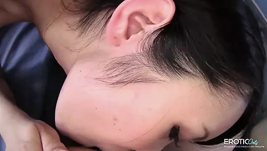 Üvey baba üvey kızını sert sikiyor