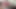 Orta yaşlı seksi kadın ve üvey kız yatakta sırlarını paylaşıyor