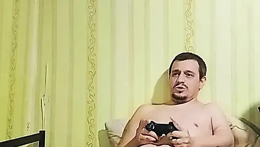 Üvey kız kardeşin meydan okuması oyunun ilk seviyesini geçti