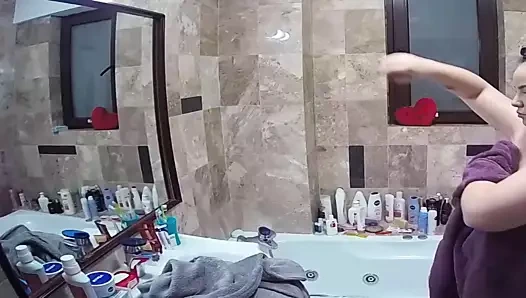 kıvrımlı kız duş