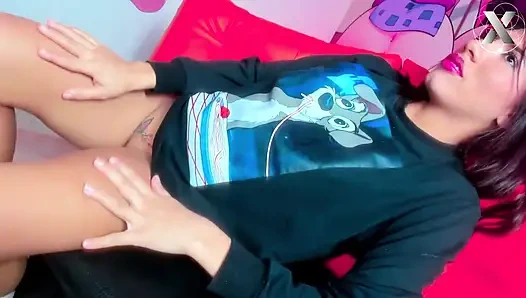 Orgazma ulaşana kadar yastıklarla kendimizi ovuşturmak