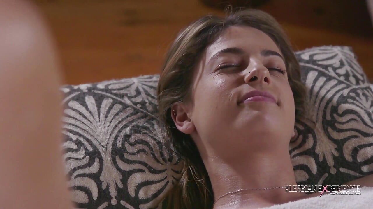 Kristen Cherie'ye gitti ve arkasına bakmadı