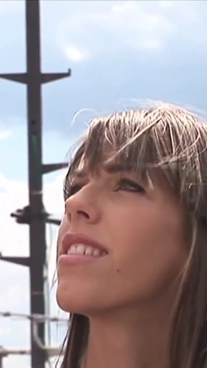 Duygusal an "minyon kız ile minik göğüsler fucked anal gelen iki işçi"