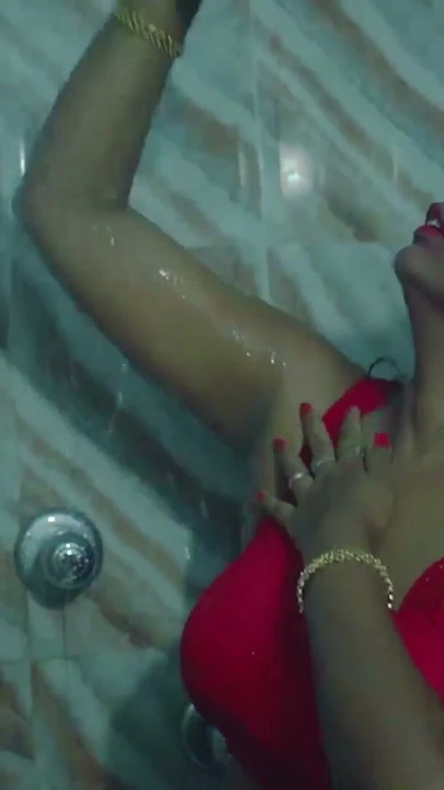 Büyük memeli jhuma teyze iki arkadaşıyla sikişiyor bölüm 3 | Klip 3