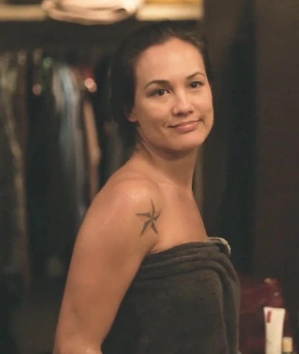 Nadine nicole çıplak