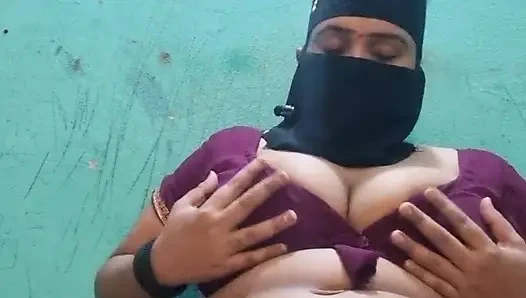 Gece geç saatlerde tek başına ruh hali sevimli ve çekici Bangla konuşması