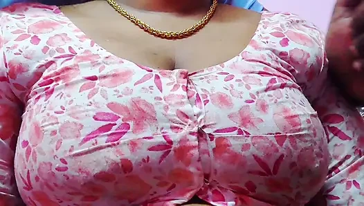 Homely Aunty Seduced Her Boyfriend With Her Boobs