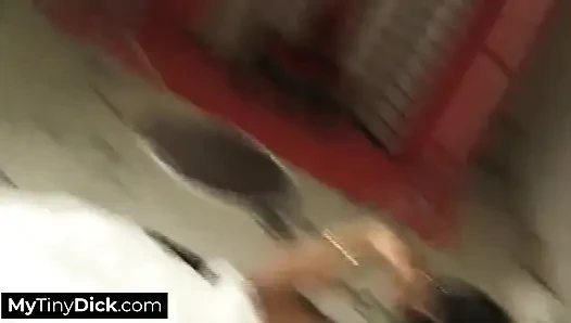 Eğlenceli bir şekilde azdırdıkça kahkahaları bulaşıcı
