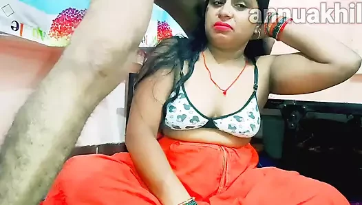 Hintli desi anny yenge ki gand chudai sert sikişiyor domaltmalı net Hintçe vioce tam seks videosu