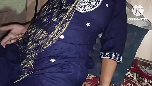 Ateşli Hintli desi kayınbiraderi ve kayınbiraderi ateşli seks