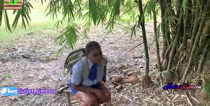 Julietsimeon kız, çalılıkta bir çiftçi tarafından sikildi.