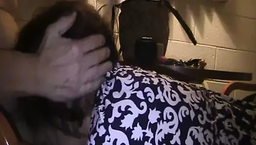 Gloria - eller ve dizler emme