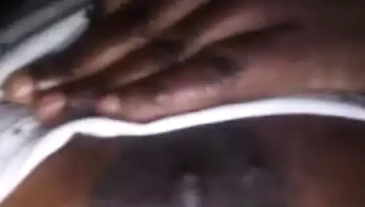 Zambiya'dan Angela yardım ediyor