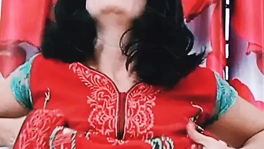 Ailem gelmeden önce üvey kız kardeşimi sikiyorum