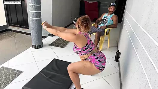 Oğlumun beni çalışırken gördükten sonra kürklü arkadaşına verdim heyecanlandı