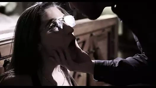 Porno müzik video adam alır kaba ile kız arkadaş