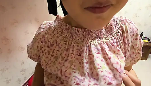 Sırtına, göğüslerine ve yüzüne vurdu ve Slave bundan keyif aldı.