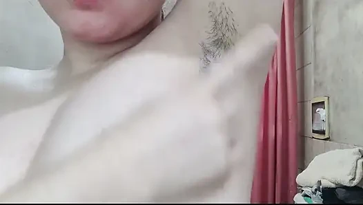 Salya dolu kıllı koltuk altım en iyi yakın çekim